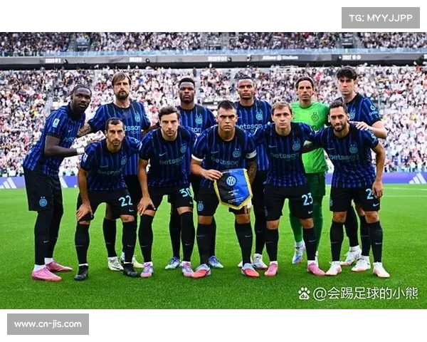 尤文图斯升至积分榜第四，戴维当选全场最佳。