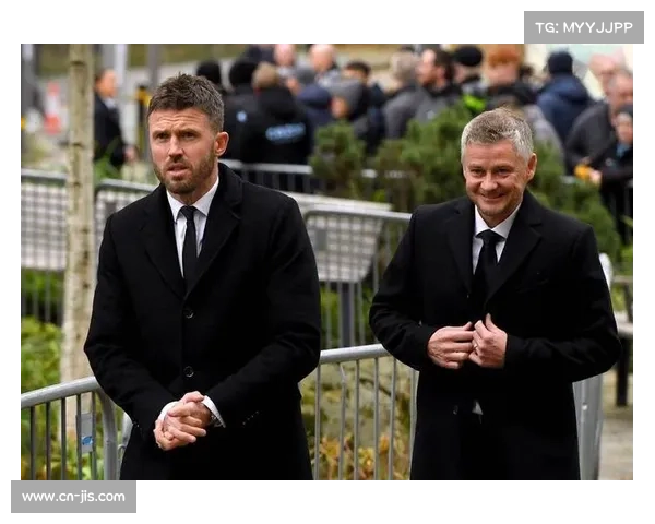 卡里克出任曼联临时主帅，率队三连胜创换帅效应奇迹。